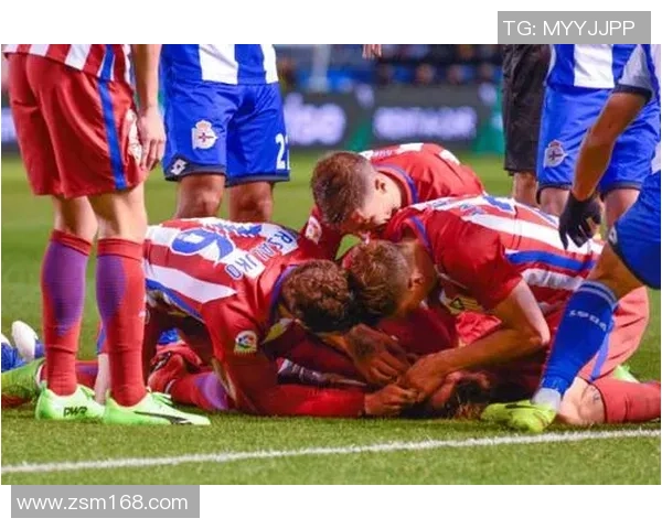 足球球星聚会打麻将：明星球员碰撞竞技与智慧的精彩瞬间